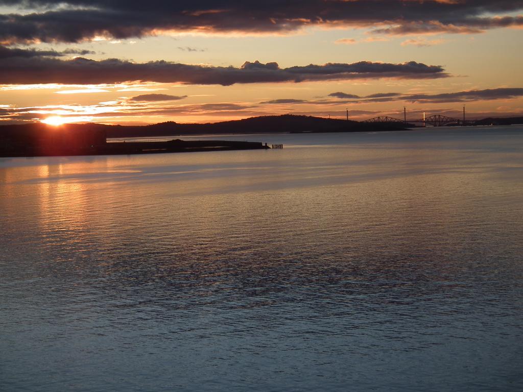 Edinburgh Western Harbour Exterior photo